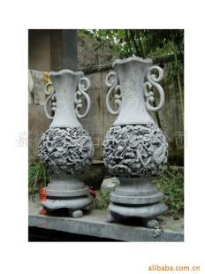 石雕之鄉的匠心之作 天青石石雕花瓶的藝術與工藝